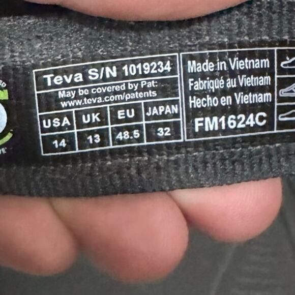 Teva Black Hiking Sandals Men’s Size 14 Outdoor Water Sport Strap Sandals - Picture 6 of 7